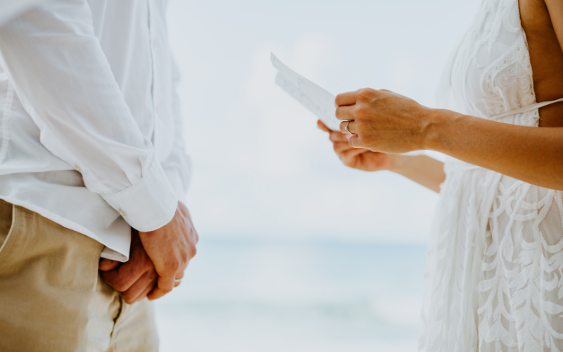 4 simple tips for writing your own wedding vows